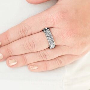 Turn The Other Chic Silver with Hematite Rhinestones Dainty Stretchy Band Ring
